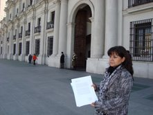 Entregamos nuestra carta a la Presidenta Bachelet en La Moneda